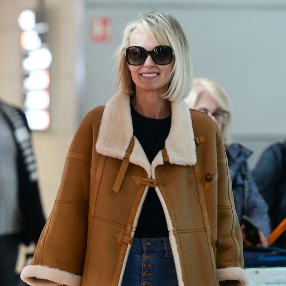 Laeticia Hallyday arrive à l’aéroport Roissy CDG le 22 novembre 2022. © Agence / Bestimage