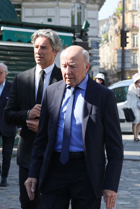 Olivier Mazerolle, Laurent Solly - Arrivées aux obsèques de Philippe Labro en l'église de Saint-Germain-des-Prés à Paris le 13 juin 2025. © Dominique Jacovides - Christophe Clovis / Bestimage