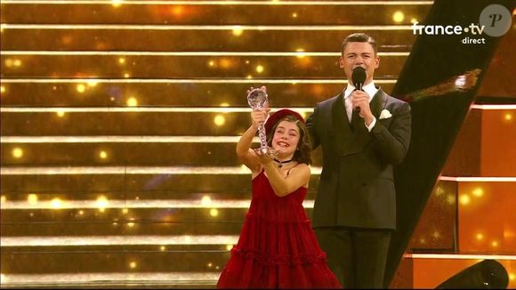 La finale de l'Eurovision Junior 2025 était diffusée ce samedi 13 décembre 2025 sur France 4. Lou Deleuze, qui représentait la France, s'est imposée.

Capture d'écran France 4