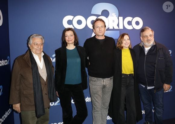 Christian Clavier, Marianne Denicourt, Julien Hervé, Chloé Coulloud, Didier Bourdon - Première du film "Cocorico 2" au Publicis Cinémas à Paris le 31 mars 2026. © Marc Ausset-Lacroix/Bestimage