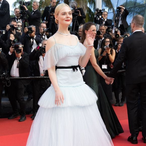 Elle Fanning - Montée des marches de la cérémonie de clôture du 78ème Festival International du Film de Cannes, au Palais des Festivals à Cannes. Le 24 mai 2025
© Olivier Borde/ Bestimage