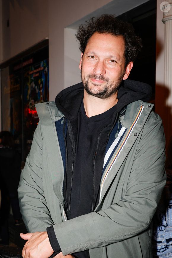 Selon Éric Antoine, "ça a été une erreur de titrage" car le nom prête à confusion.

Exclusif - Eric Antoine - Les célébrités à la sortie de la pièce "Mission Florimont" au théâtre de La Gaîté Rive Gauche à Paris, le 11 octobre 2025. 
© Julien Sarkissian / Bestimage