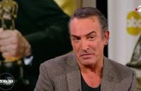 Jean Dujardin révèle dans l'émission 20h30 le dimanche pourquoi il n'a aucun regret au sujet de sa courte carrière hollywoodienne après son Oscar du meilleur acteur.