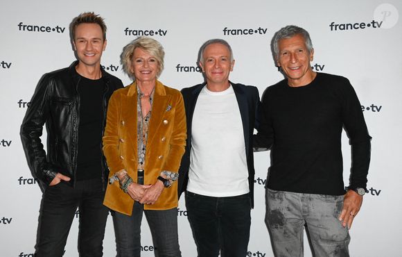 Cyril Féraud, Sophie Davant, Samuel Étienne et Nagui - Conférence de presse du Telethon 2022 à Paris le 21 octobre 2022.

© Coadic Guirec / Bestimage