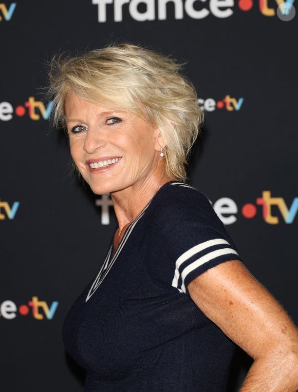 Sophie Davant au photocall pour la conférence de presse de rentrée de France TV à la Grande Halle de la Villette à Paris, France, le 11 juillet 2023. © Coadic Guirec/Bestimage