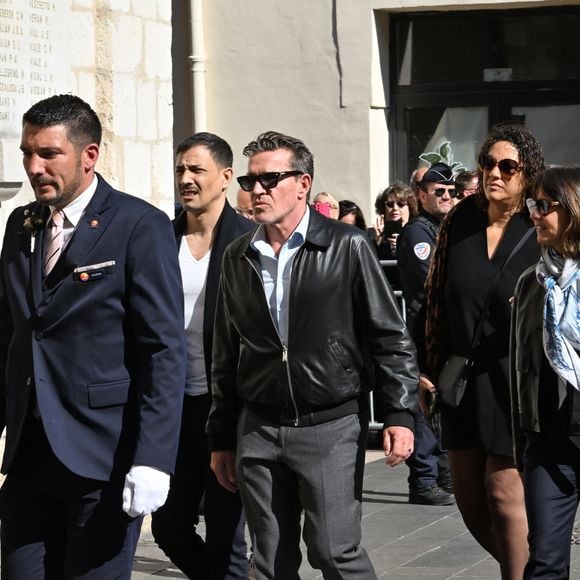Steevy Boulay, Benjamin Castaldi, Julie Mercy, Alexia Laroche-Joubert - Obsèques de Loana Petrucciani dans la cathédrale Sainte-Réparate à Nice le 10 avril 2026. L'ancienne star de téléréalité a été retrouvée morte dans son appartement niçois par les autorités, le 25 mars dernier.
Bruno Bebert / Bestimage