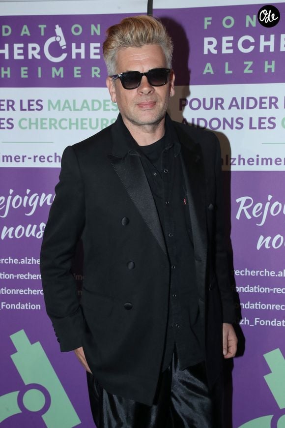 Une augmentation particulièrement conséquente, qu’il constatait donc directement sur ses dépenses quotidiennes.

Benjamin Biolay au photocall de la soirée de gala de la Fondation Recherche Alzheimer- Paris 2026 à l'Olympia le 30 mars 2026. © Borde / Rindoff / Bestimage