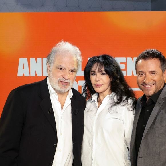Pour ce nouveau numéro, il sera entouré de Oli et son chien Monday, Raphaël Mezrahi et Hugo Clément.

Raphaël Mezrahi, Yamina Benguigui et Bernard Montiel sur plateau de l'émission "Animalement Vôtre" présentée par B.Montiel et diffusée le 1er février 2026 sur France 3, à Paris, France, le 3 décembre 2025. © Jack Tribeca/Bestimage