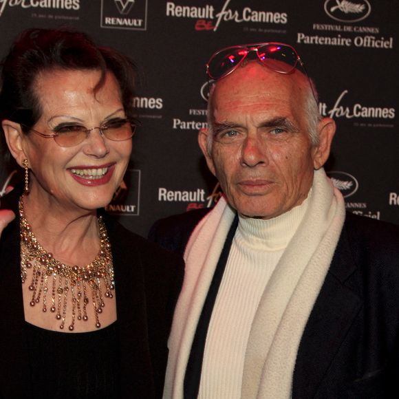 Claudia Cardinale considérait cet homme comme l'amour de sa vie.

Archive - Claudia Cardinale et Pasquale Squitieri.

Photo : Christophe Aubert / Bestimage