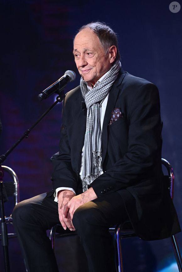 Exclusif - Michel Ansault lors de l'enregistrement de l'émission "Famille je vous aime" présentée par M.Drucker et qui sera diffusée le 29 décembre sur France 3, au studio Rive gauche, à Paris, France, le 2 décembre 2025. © Gaffiot-Perusseau/Bestimage