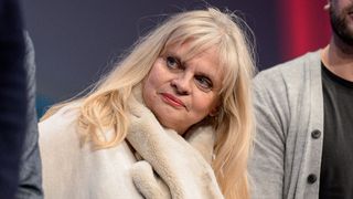 "Ce n'est pas rien" : Ce célèbre proche d'Isabelle Nanty évoque le rétablissement de l'actrice