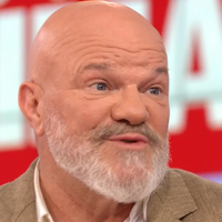 Philippe Etchebest épaulé par Charles, le fils de sa femme Dominique : ce rôle important qu'il joue dans sa carrière