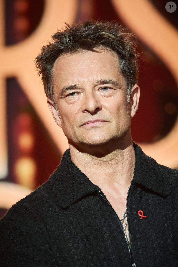 Exclusif - David Hallyday lors de l’enregistrement de l’émission “Les stars s’unissent pour le Sidaction” au théâtre Marigny à Paris, France, le 11 mars 2025. L’émission sera diffusée en prime le 22 mars sur France 2. © Guirec-Moreau/ Bestimage