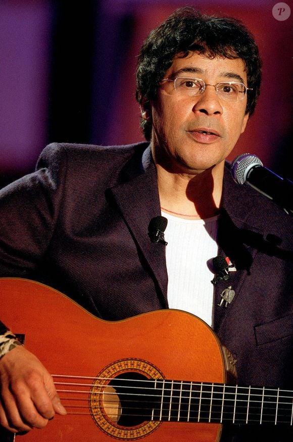 "Vous êtes un musicien de génie", a notamment déclaré la ministre de la Culture à Laurent Voulzy. 

Laurent Voulzy. Photo par Max Colin/ABACAPRESS.COM