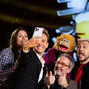 Cyril Féraud, Camille Cerf, Bruno Solo, Jeff Panacloc lors de l'enregistrement de l'émission "100% Logique", présentée par C.Féraud et diffusée le 20 décembre 2025 sur France 2, à Saint Denis, France, le 25 novembre 2025. © Jeremy Melloul/Bestimage