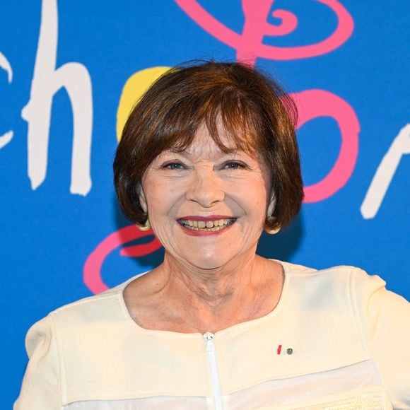 La comédie musicale "Les Demoiselles de Rochefort" fait son grand retour sur la scène du Théâtre du Lido, flambant neuf ! 

Exclusif - Macha Méril - Première de la comédie musicale "Les Demoiselles de Rochefort" sur la scène du théâtre du Lido à Paris @LIONEL URMAN  / BESTIMAGE