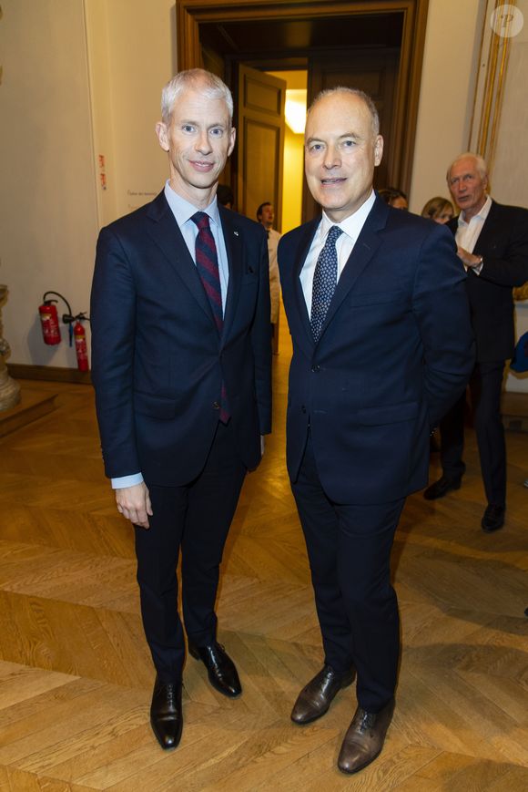 Franck Riester et Renaud Dutreil - F. Riester, Ministre de La Culture, remet les insignes de Chevalier des Arts et des Lettres à V. Maltaverne au Musée des Arts Décoratifs  à Paris le 8 janvier 2020. 
A cette occasion Le Studio YMER&MALTA dont Valérie est la créatrice  présentera sa dernière collection commanditée par la Cité Internationale de la Tapisserie d’Aubusson : The Great Lady
Depuis 10 ans YMER&MALTA conçoit, produit et édite des pièces de design de très haute facture  présentes dans de prestigieuses collections publiques et privées .
YMER&MALTA revisite les plus beaux savoir-faire en les accompagnant des plus récentes technologies pour créer des pièces atemporelles emblématiques du design de ce début de XXIème Siècle. © Pierre Perusseau/Bestimage