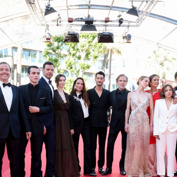 Jérôme Seydoux, Vassili Schneider, Matthieu Delaporte, Julien De Saint-Jean, Laurent Lafitte, Anamaria Vartolomei, Anaïs Demoustier (enceinte), Pierre Niney, Matthieu Delaporte, Adèle Simphal, Julie de Bona, Marie Narbonne, Pierfrancesco Favino, Dimitri Rassam, Alexandre de La Patellière - Montée des marches du film « Le comte de Monte-Cristo » lors du 77ème Festival International du Film de Cannes, au Palais des Festivals à Cannes. Le 22 mai 2024
© Jacovides-Moreau / Bestimage