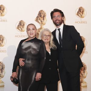 La cérémonie a eu lieu lundi 4 mai aux Folies Bergères.
Marilou Berry et Josiane Balasko, Jean Robert-Charrier lors de la 37ème Nuit des Molières aux Folies Bergère à Paris le 4 mai 2026.
© Jack Tribeca / Bestimage