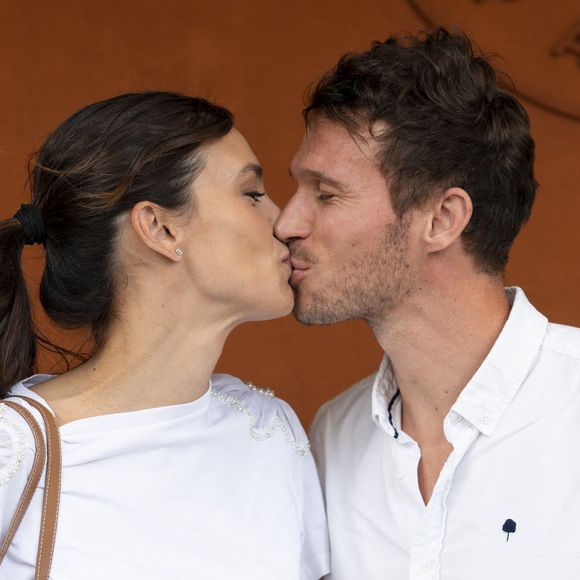 Marine Lorphelin (Miss France 2013) et son compagnon Stanislas Gruau au Village lors des Internationaux de France de Tennis de Roland Garros 2025 le 3 juin 2025 à Paris.  © Moreau / Jacovides / Bestimage