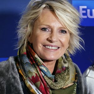 Sophie Davant anime son émission d'Europe 1 "Sophie & Les Copains" au salon Made in France à Paris le 9 novembre 2023.