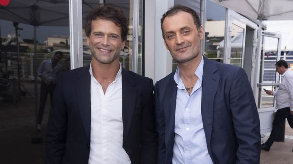 L'appartement parisien d'Augustin Trapenard et son compagnon Numa Privat doté d'un salon particulier, un parti pris de la part de l'animateur de La grande Librairie