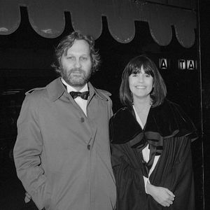 Chantal Goya et Jean Jacques Debout - Soirée pour le 75ème anniversaire de Loulou Gasté au Paradis Latin, organisée par Line Renaud. Le 18 mars 1983
© Jean-Claude Woestelandt / Bestimage