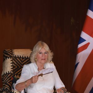 Le roi Charles III d'Angleterre et la reine consort Camilla Parker Bowles en visite dans un village sur les Iles Samoa, à l'occasion de leur visite en Australie. Le 24 octobre 2024
© Ian Vogler / MirrorPix / Bestimage