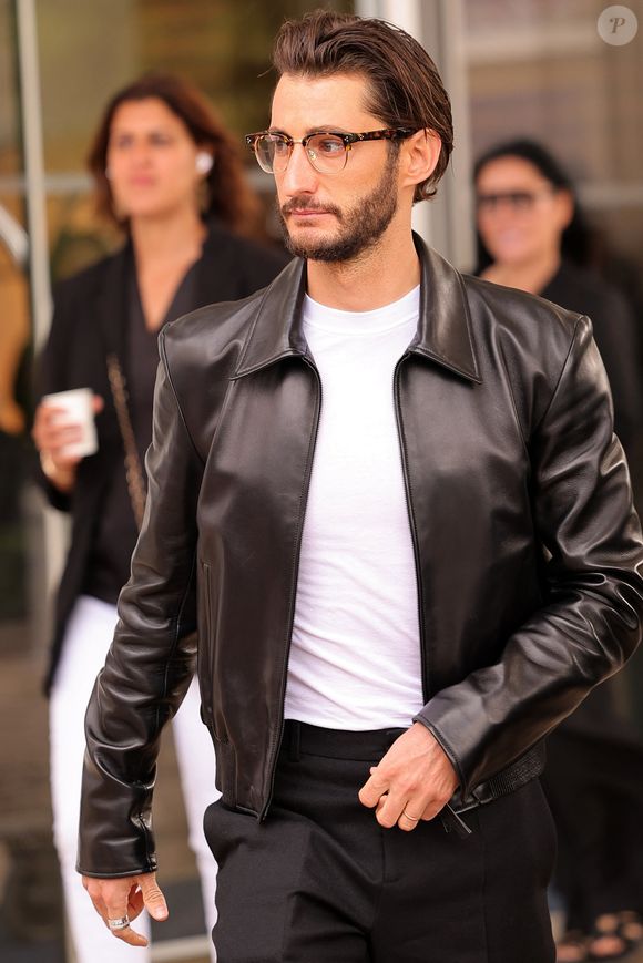 Pierre Niney à l'emblématique Hôtel Martinez lors de la troisième journée du 79ème Festival de Cannes à Cannes, France.