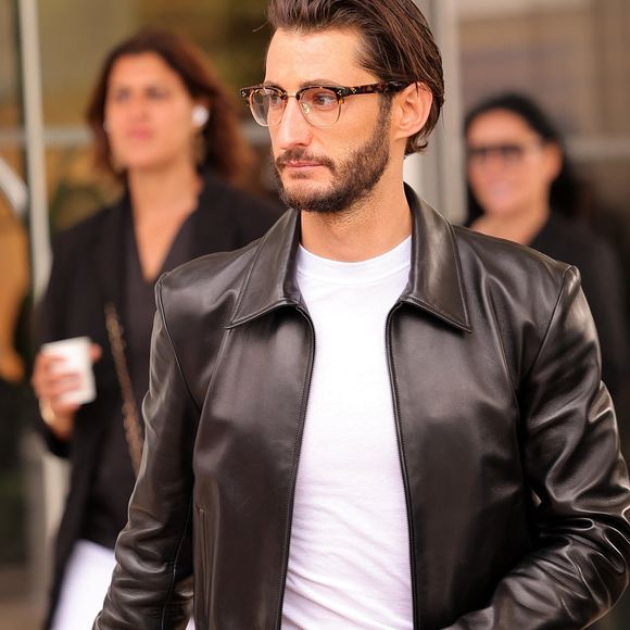 Pierre Niney à l'emblématique Hôtel Martinez lors de la troisième journée du 79ème Festival de Cannes à Cannes, France.