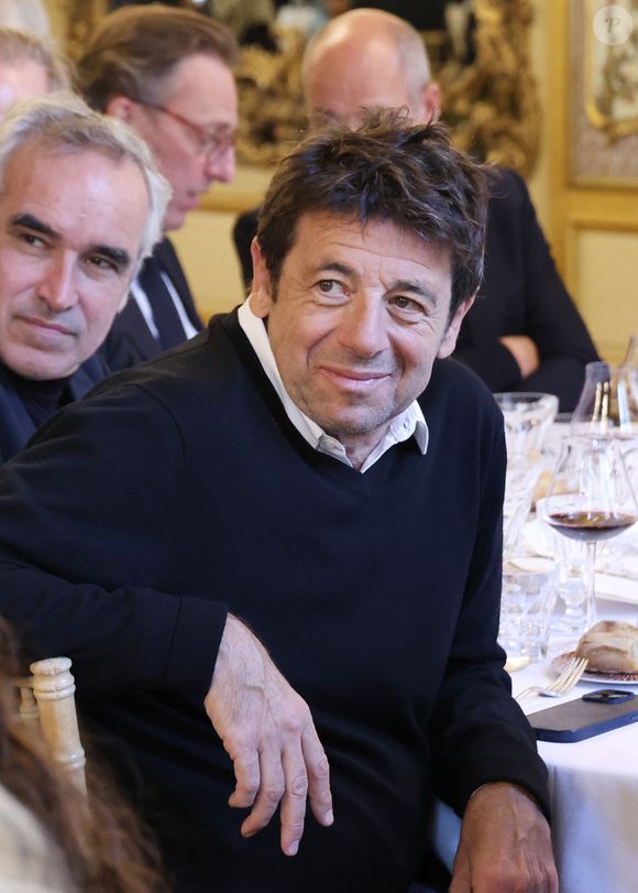 Exclusif - Patrick Bruel lors de la nomination de Stéphane Bern comme Pape du Patrimoine lors de la Saint Clément au restaurant Alain Ducasse Baccarat, à Paris, France, le 20 novembre 2025. © Denis Guignebourg/Bestimage