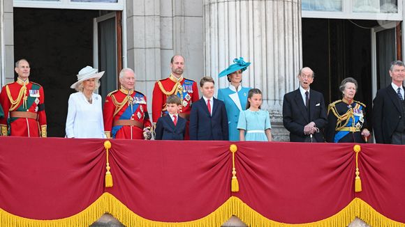 Le prince Edward, duc d'Edimbourg, Le roi Charles III d'Angleterre et Camilla Parker Bowles, reine consort d'Angleterre, Le prince William, prince de Galles,Le prince Louis de Galles, Le prince George de Galles, Catherine (Kate) Middleton, princesse de Galles, La princesse Charlotte de Galles, Le prince Edward, duc de Kent, La princesse Anne et son mari Timothy Laurence, - Les membres de la famille royale britannique au balcon de Buckingham Palace lors de la cérémonie Trooping the Colour à Londres, le 14 juin 2025  Zuma Press/Bestimage