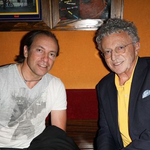 Exclusif - Philippe Candeloro et Nelson Monfort - Backstage du concert "En cœur pour l'Ukraine" au Casino de Paris le 18 juin 2023. © Coadic Guirec/Bestimage