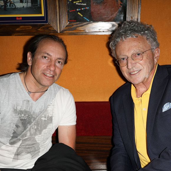 Exclusif - Philippe Candeloro et Nelson Monfort - Backstage du concert "En cœur pour l'Ukraine" au Casino de Paris le 18 juin 2023. © Coadic Guirec/Bestimage