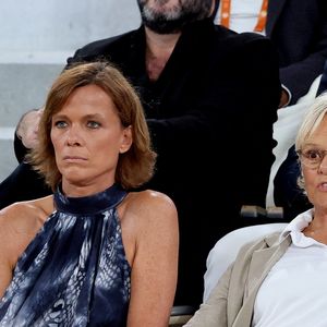 Muriel Robin et sa femme Anne Le Nen ont été aperçues 

Muriel Robin et sa femme Anne Le Nen dans les tribunes lors des Internationaux de France de Tennis de Roland Garros 2025, à Paris, France, le 4 juin 2025. © Jacovides-Moreau/Bestimage