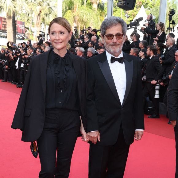 Daniela Lumbroso et son mari Eric Ghebali - Montée des marches du film « The Phoenician Scheme » lors du 78ème Festival International du Film de Cannes, au Palais des Festivals à Cannes. Le 18 mai 2025
© Jacovides-Moreau / Bestimage