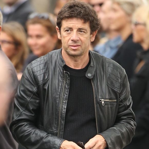 C'est l'un des derniers projets qui lui tient énormément à coeur.

Patrick Bruel - Celebrites a la sortie des obseques de Valerie Benguigui au cimetiere du Montparnasse a Paris. 
Photo : Gengis / Pix4U / Bestimage