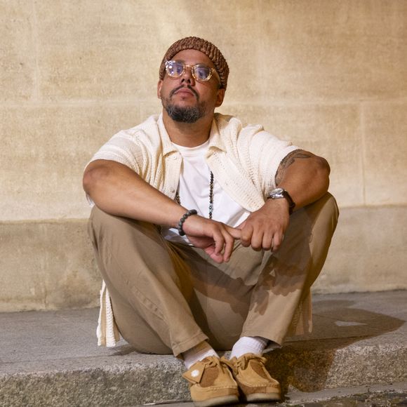 Exclusif - Ben l'Oncle Soul en rendez-vous avant le grand concert hommage au poète chanteur Claude Nougaro organisé par la mairie de Toulouse en partenariat avec France Bleu Occitanie et France 3 Occitanie, sur la place du Capitole à Toulouse, France, le 8 septembre 2024. © Frédéric Maligne/Bestimage