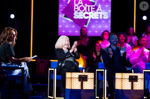 Exclusif - Michèle Torr lors de l'enregistrement de l'émission "La Boîte à secrets", présentée par F.Bollaert et diffusée le 3 octobre 2025 sur France 3, dans les studios du Lendit à Saint-Denis, Seine Saint-Denis, France, le 9 septembre 2025. © Pierre Perusseau/Bestimage