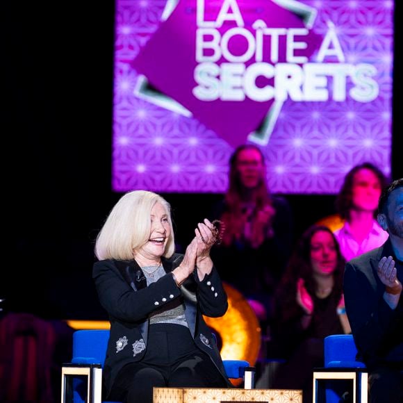 Exclusif - Michèle Torr lors de l'enregistrement de l'émission "La Boîte à secrets", présentée par F.Bollaert et diffusée le 3 octobre 2025 sur France 3, dans les studios du Lendit à Saint-Denis, Seine Saint-Denis, France, le 9 septembre 2025. © Pierre Perusseau/Bestimage