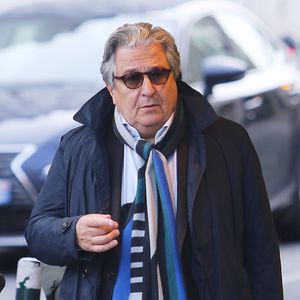 Christian Clavier arrive à la station de radio RTL à Paris le 17 décembre 2019.

© Jonathan Rebboah / Panoramic / Bestimage