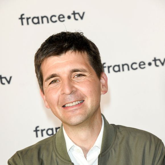 Thomas Sotto au photocall de la conférence de presse de France 2 au théâtre Marigny, à Paris, le 18 juin 2019.

Photo : Coadic Guirec / Bestimage