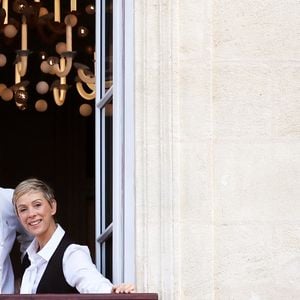 Exclusif - Le célèbre chef étoilé Philippe Etchebest et sa femme Dominique ouvrent un nouveau restaurant "La maison Nouvelle" dans le quartier très branché des Chartrons à Bordeaux, France, le 21 janvier 2022. © Fabien Cottereau/Bestimage