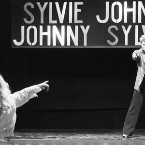 Archives - En France, à Paris, sur le plateau de l'émission "Show Sylvie Vartan", Johnny HALLYDAY. Le 15 janvier 1975 © Bernard Leguay via Bestimage