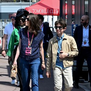 Raphaël Elmaleh, Charlotte Casiraghi, Khadja Nin - Les people dans les paddocks la veille du Grand Prix de Formule 1 (F1) de Monaco le 24 mai 2025.
© Lionel Urman / Bestimage