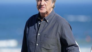 François Cluzet ne vit plus à Paris :  il a refait sa vie à la campagne, à 35 km d'une ville connue dans le monde entier