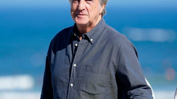 François Cluzet ne vit plus à Paris :  il a refait sa vie à la campagne, à 35 km d'une ville connue dans le monde entier