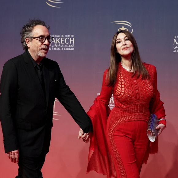 Tim Burton, Monica Bellucci au photocall de la cérémonie d'hommage à Sean Penn lors de la deuxième journée du 21e Festival international du film de Marrakech, le 30 novembre 2024 à Marrakech, Maroc. © Dominique Jacovides/Bestimage