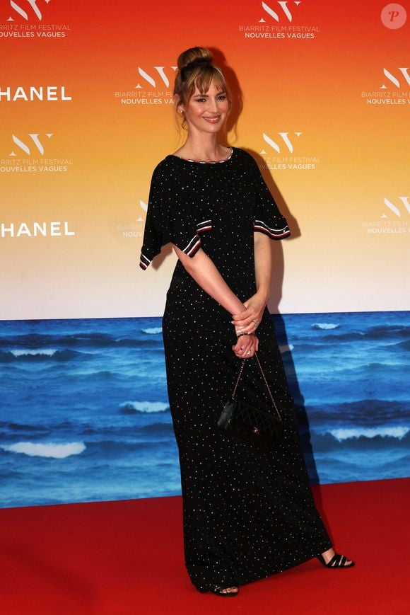 Louise Bourgoin - Cérémonie d'ouverture du Biarritz Film Festival - Nouvelles Vagues 2024 au théâtre de la Gare du midi à Biarritz le 18 juin 2024. © Jean-Marc Lhomer/Bestimage