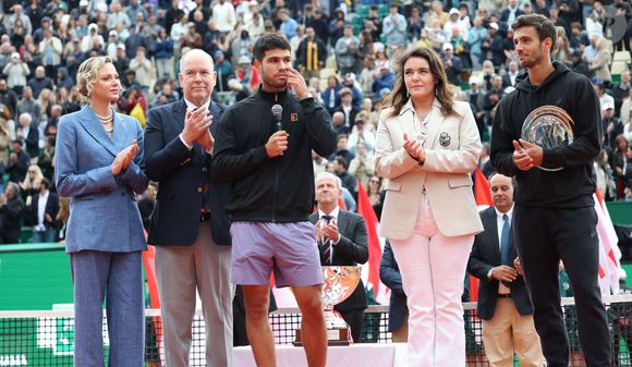 La princesse Charlene de Monaco, le prince Albert II de Monaco, Carlos Alcaraz, Lorenzo Musetti, Melanie Antoinette de Massy - Finale de la 118ème édition du Rolex Monte-Carlo Masters, au Monte-Carlo Country Club à Roquebrune Cap Martin, le 13 avril 2025. L'espagnol Carlos Alcaraz a battu l'italien Lorenzo Musetti 3-6 / 6-1 / 6-0. © Claudia Albuquerque/ Bestimage